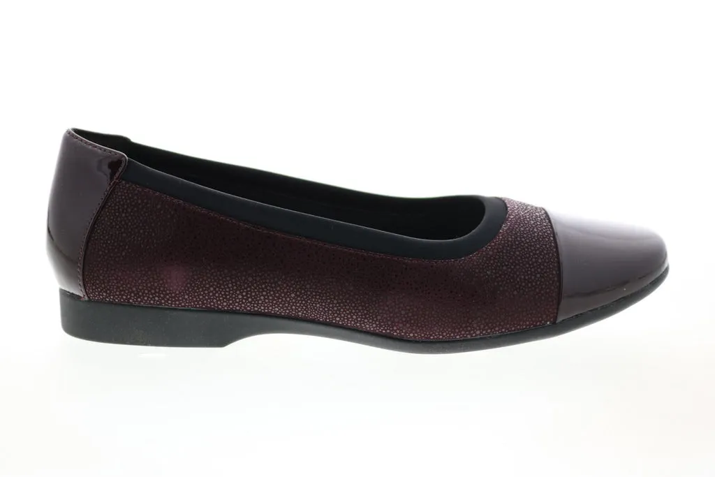Clarks Un Darcey Cap 26144960 Womens Purple Wide Suede Ballet Flats Shoes