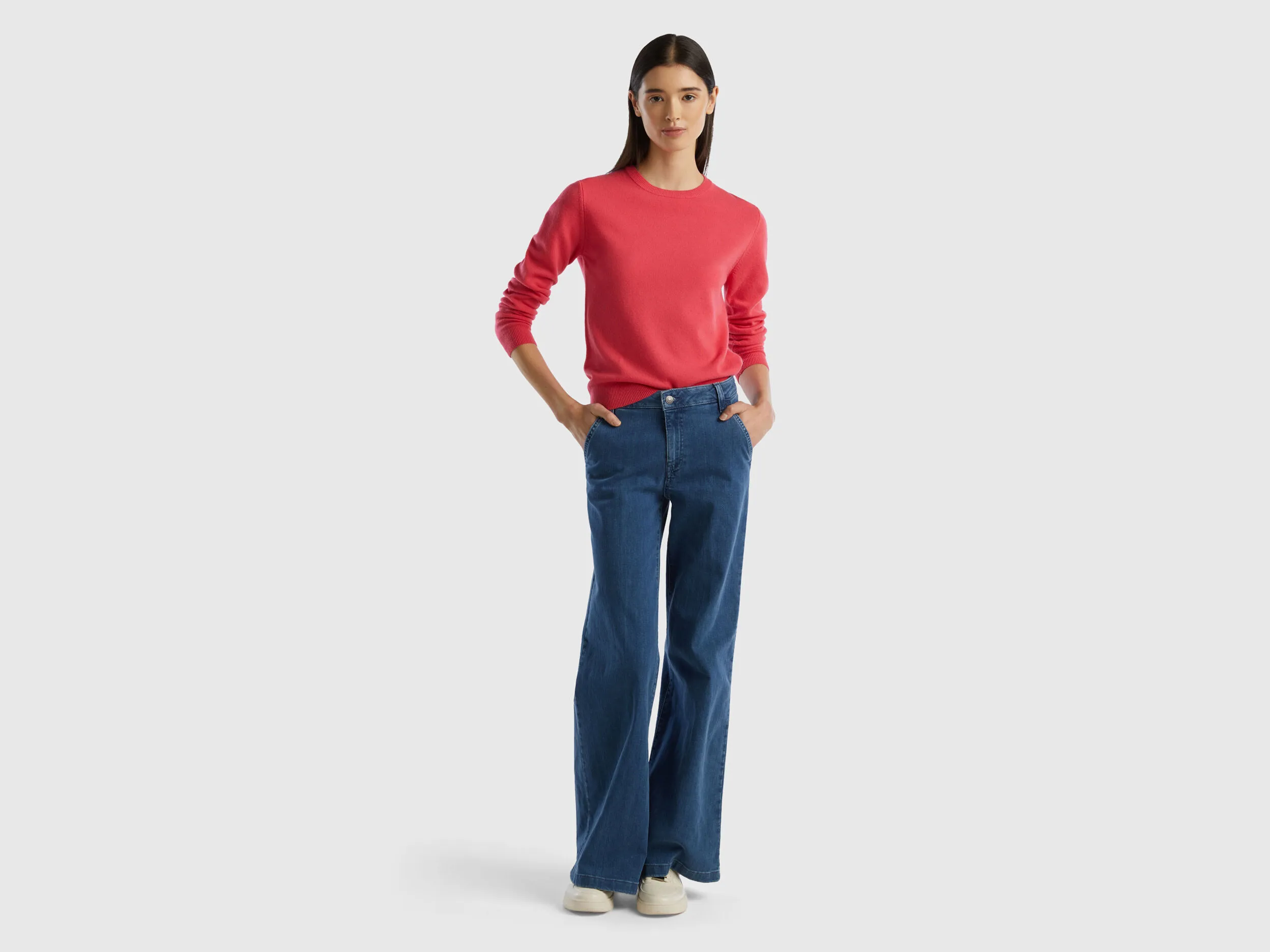 Fuchsia crew neck sweater in Merino wool - Fuchsia | Benetton