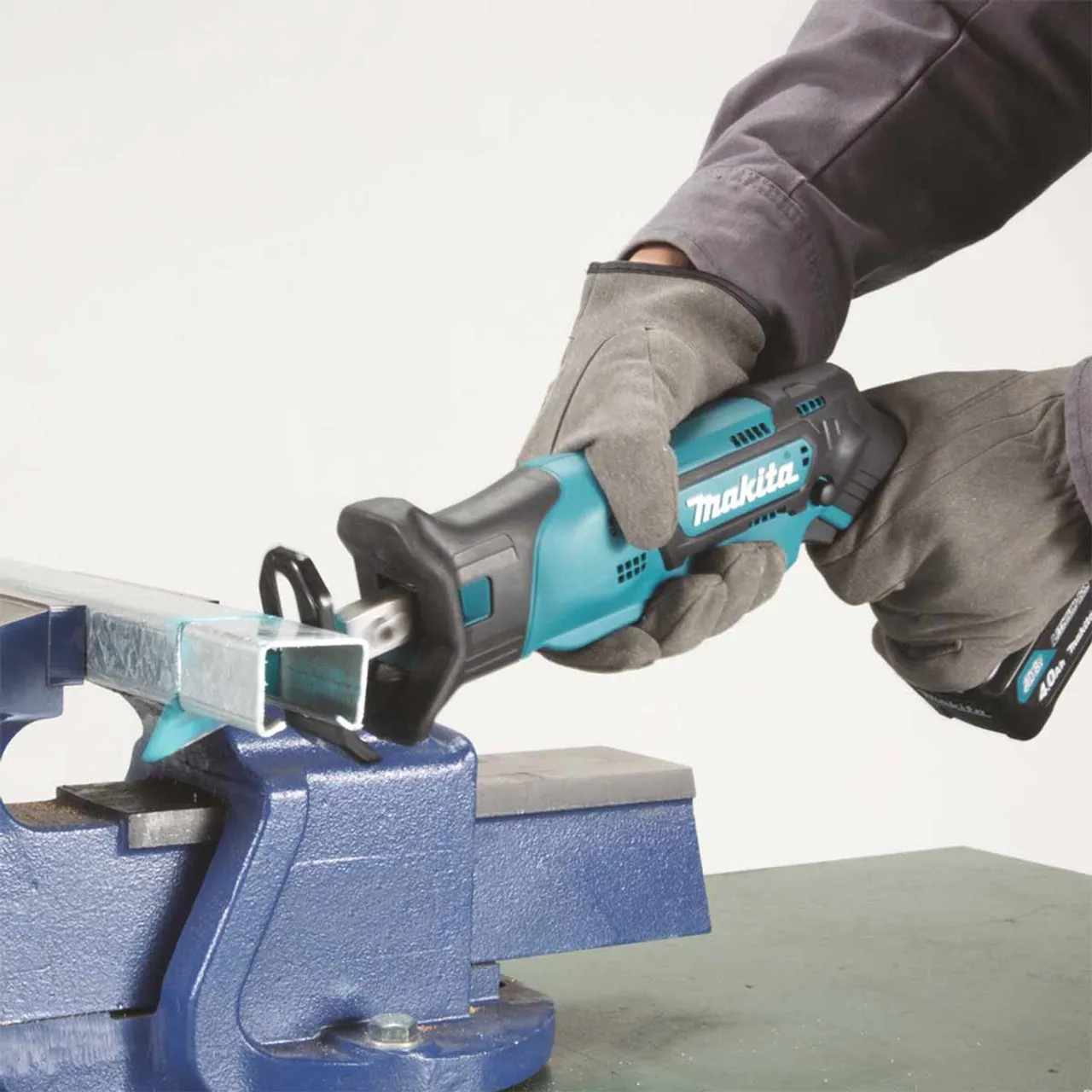 Makita JR105DWAE 12V Max CXT Cordless Reciprocating Saw with 2 x 2.0Ah Batteries