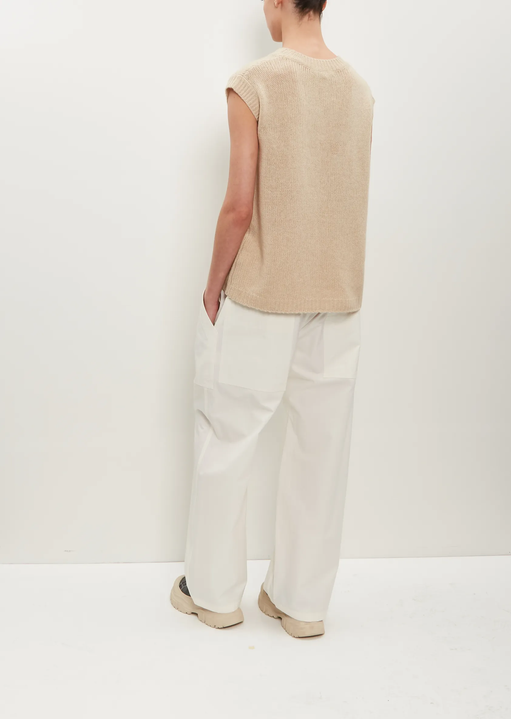 Mine Sleeveless Wool-Cashmere Sweater — Sahara