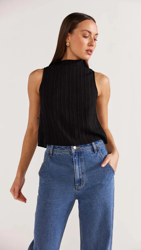 REALM SLEEVLESS MOCKNECK TOP