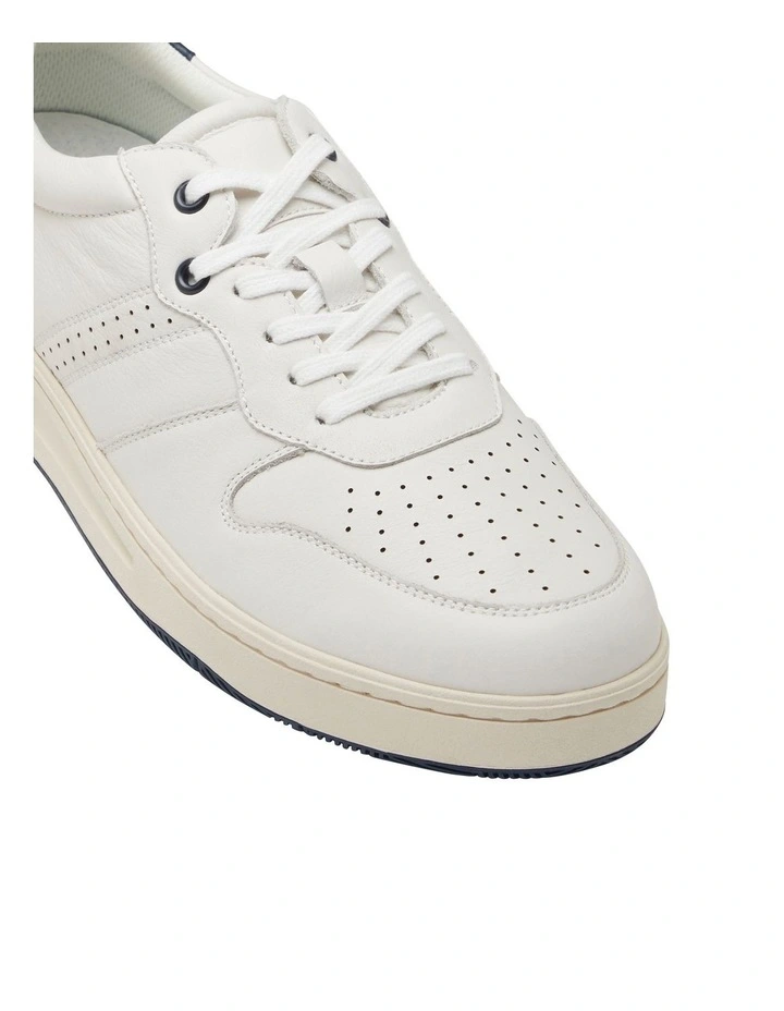 Swing Leather Sneaker in Off White/Navy