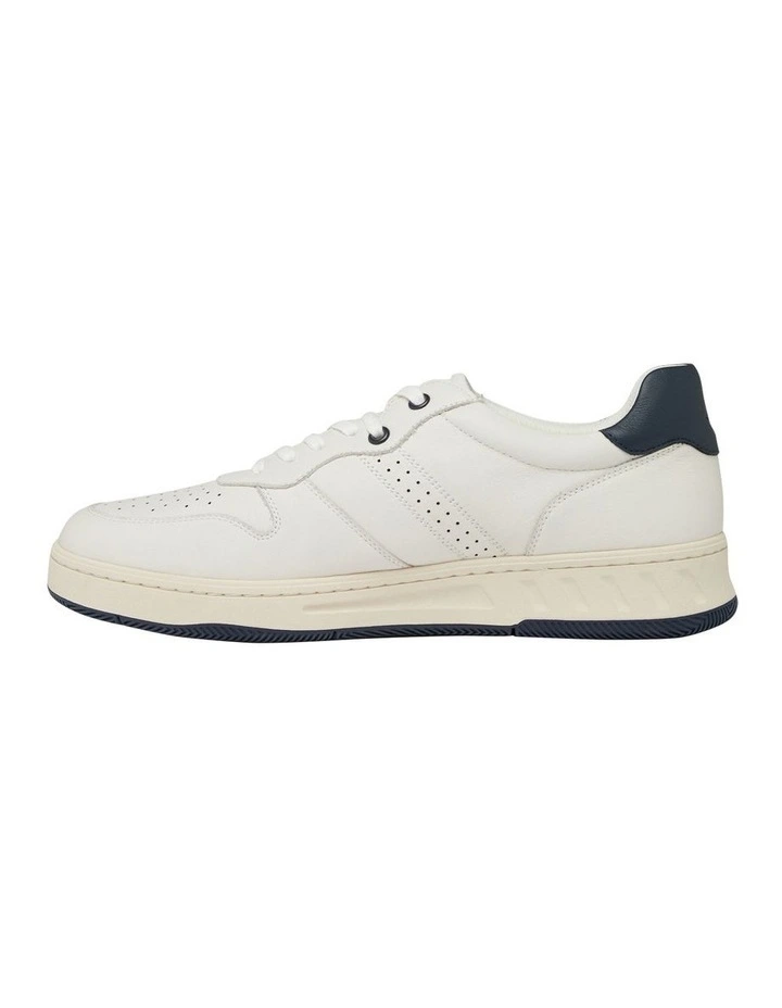 Swing Leather Sneaker in Off White/Navy